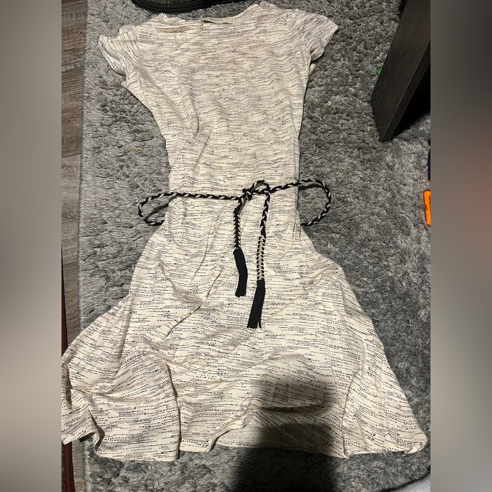Sessun Elegant Cream Dress with Black Accents